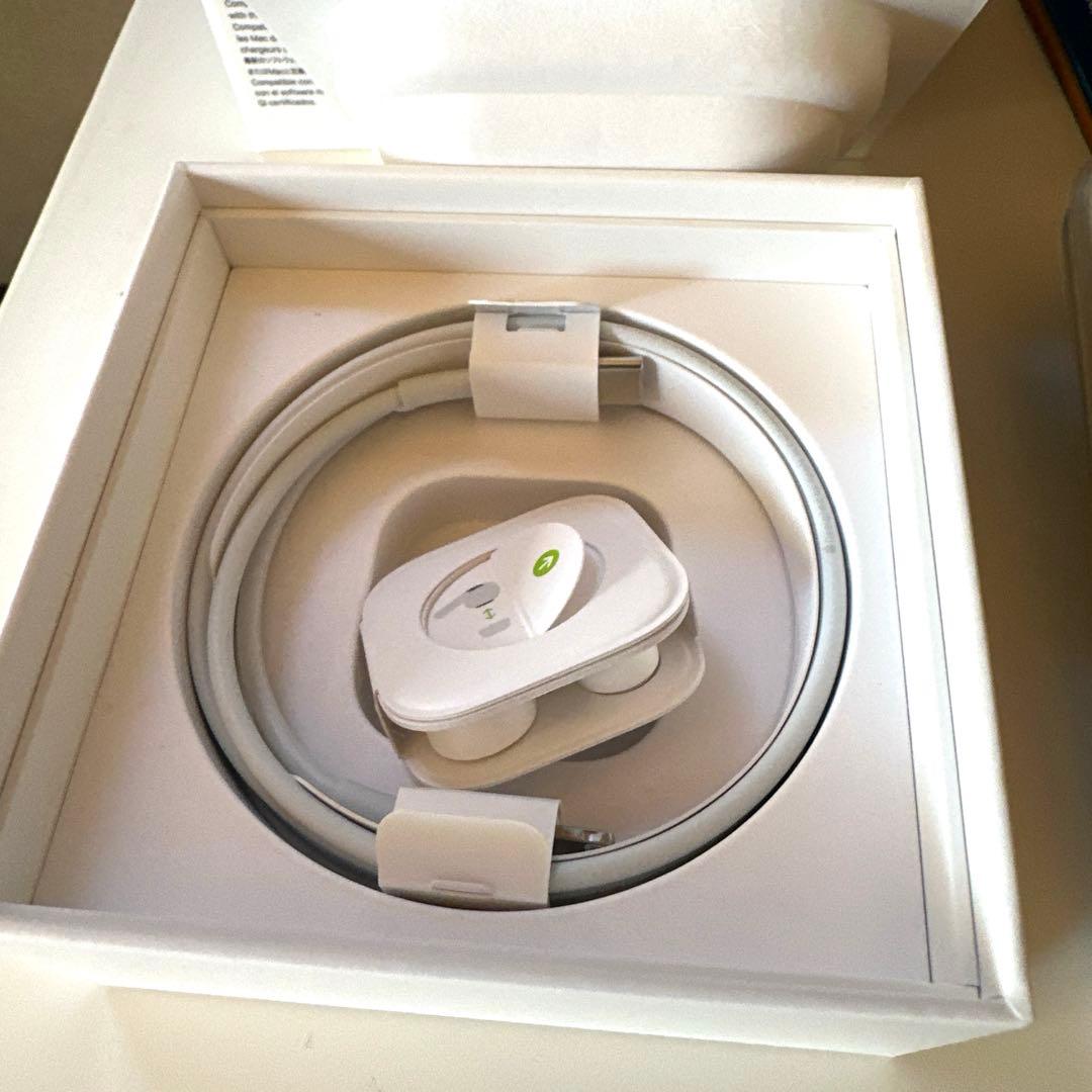 今なら即発送できます。 AirPods Pro ワイヤレス充電ケース付き