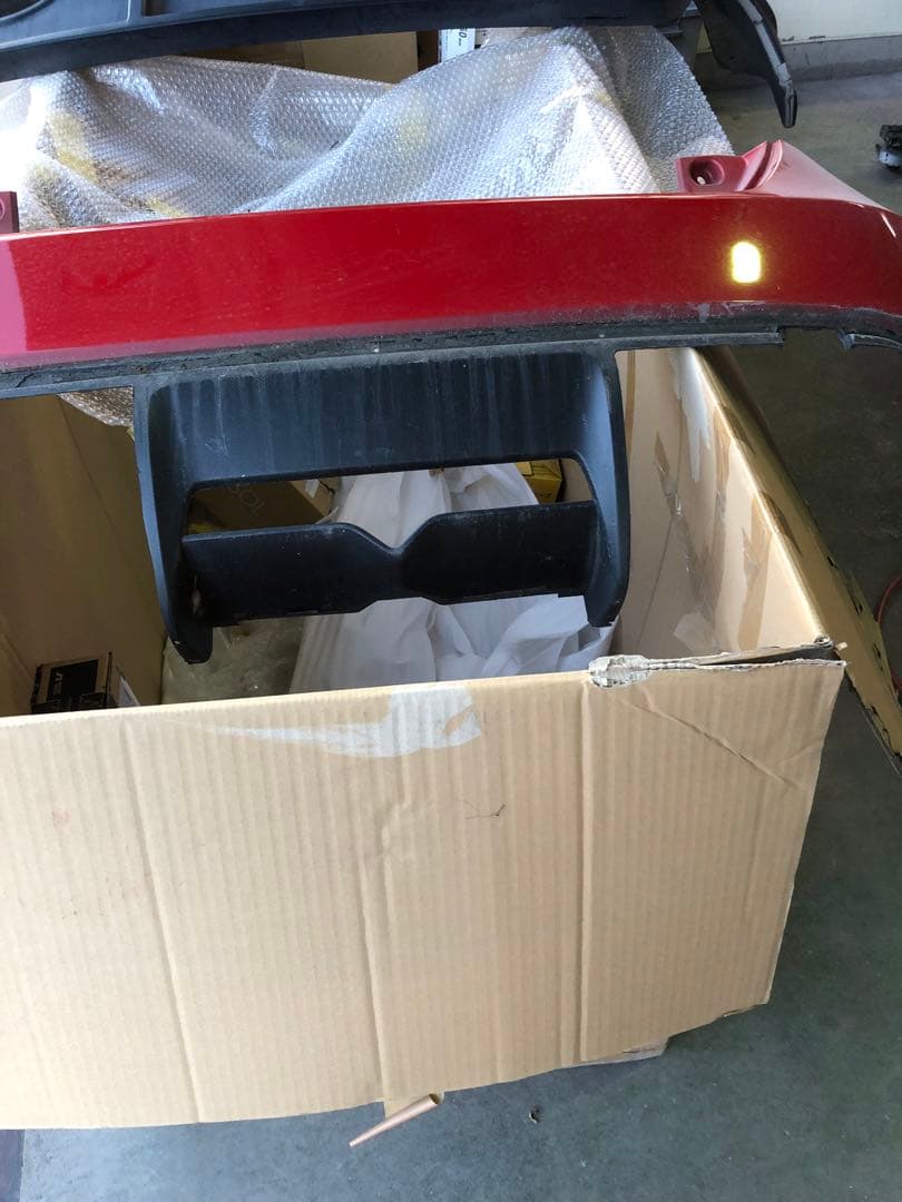 さ*)様 TOYOTA ZN6 86 純正リアバンパー　HKSスポイラー