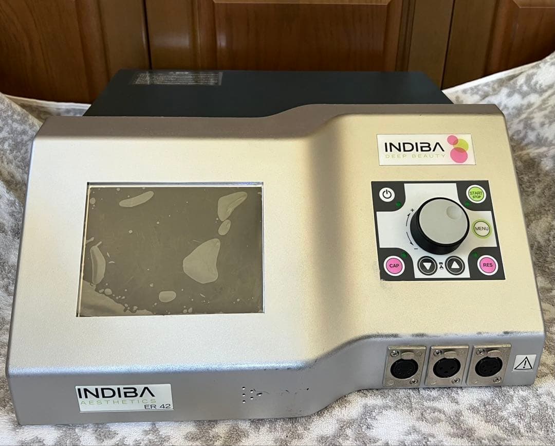 INDIBA ER-42 美容機器 ハイビタリオン美顔器付