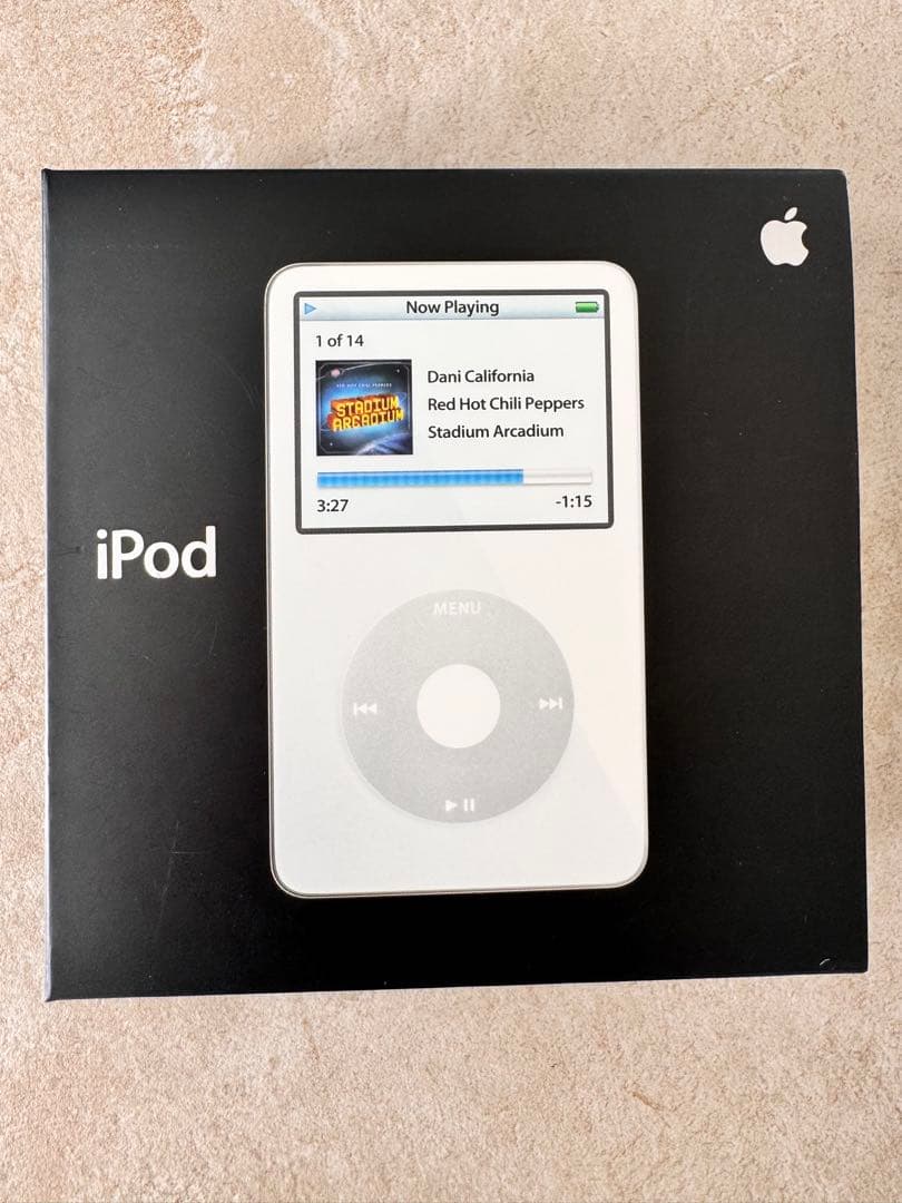 極美品 iPod classic 第5世代 30GB 箱付 新品バッテリー