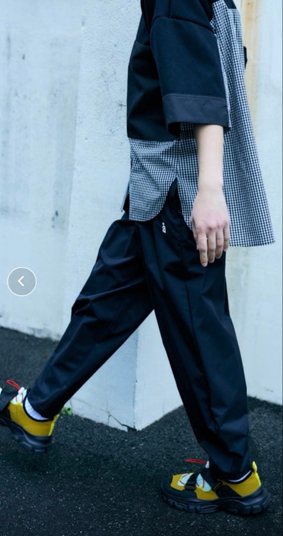 ナゴンスタンス 撥水 タックテーパードパンツ M ブラック