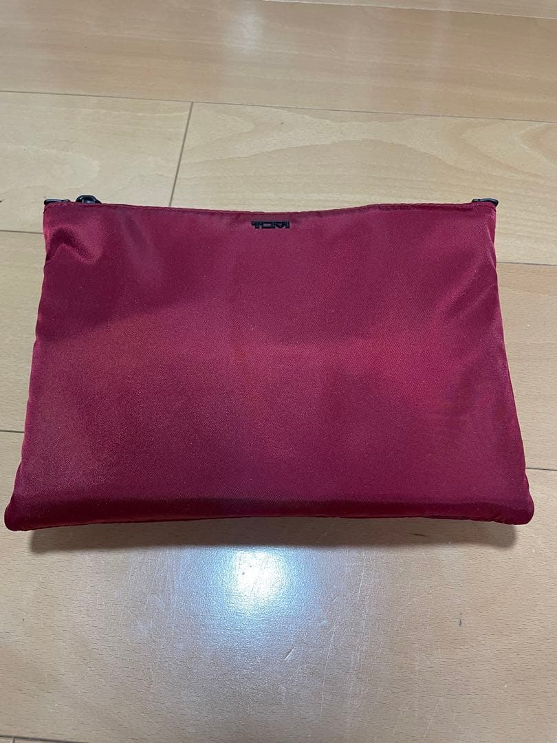 TUMI　JUST IN CASE TOTE BLACK/RED 未使用