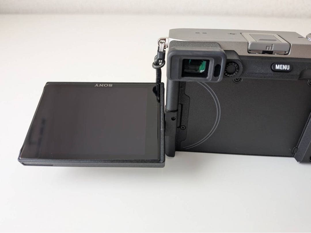 【極美品】SONY α7C ボディ シルバー ILCE-7C フルサイズ