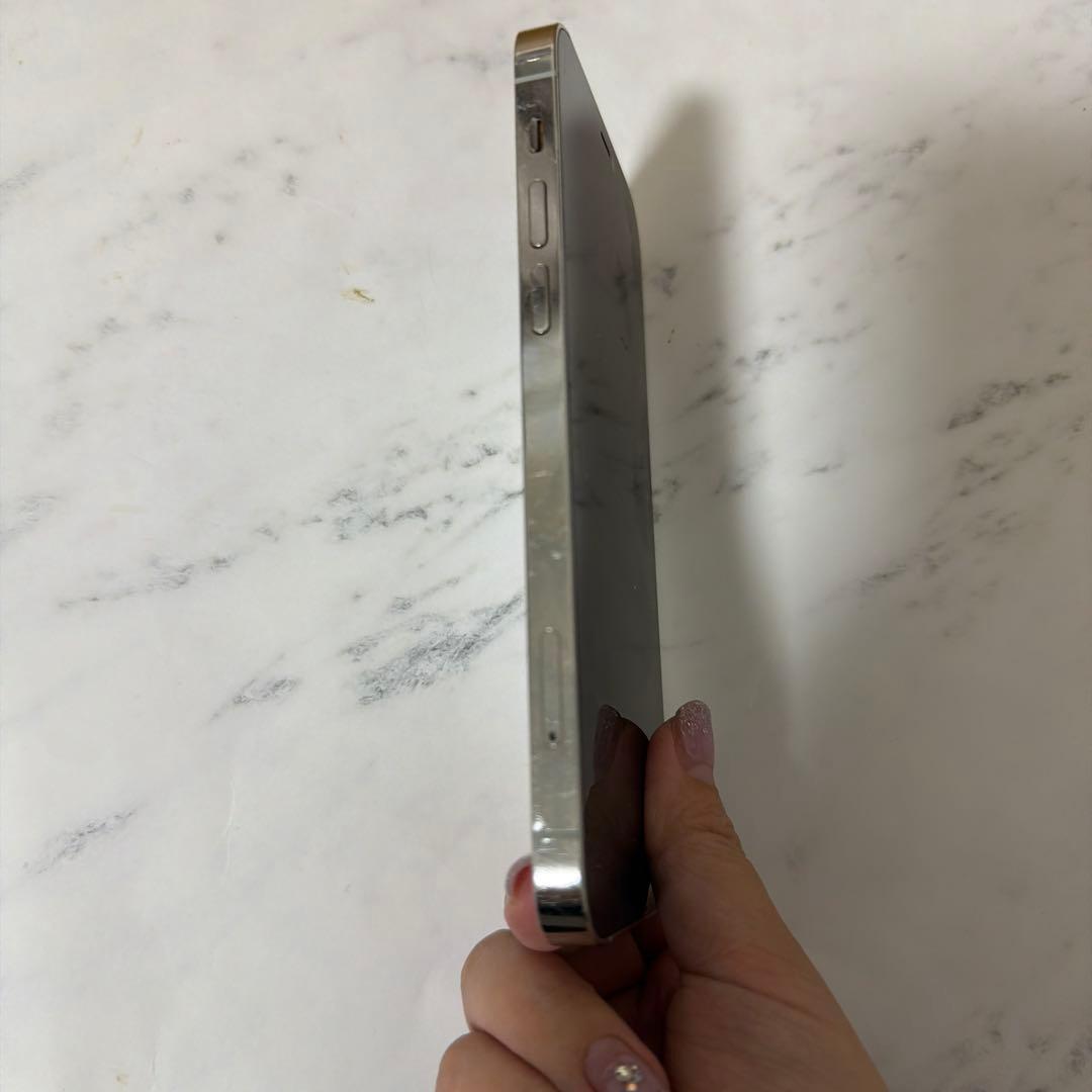 iPhone 12pro 256GB トリプルカメラ ホワイト