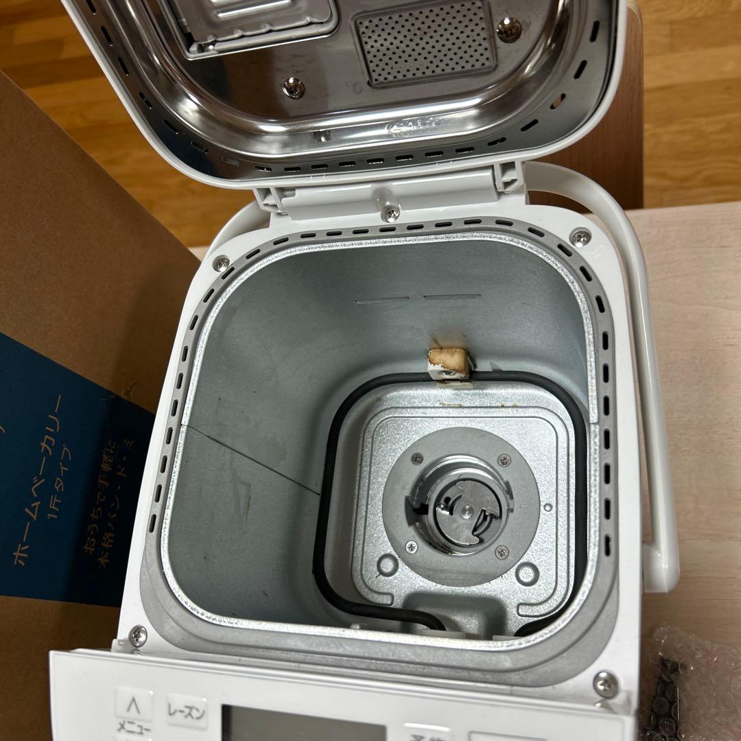 2025 年製ホームベーカリー　パナソニック　SD-MT4