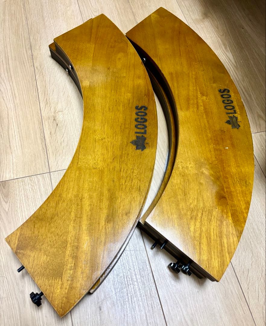 つんつんまる　ロゴス円形テーブルドジャース応援価格　扇状4枚繋げると円卓に