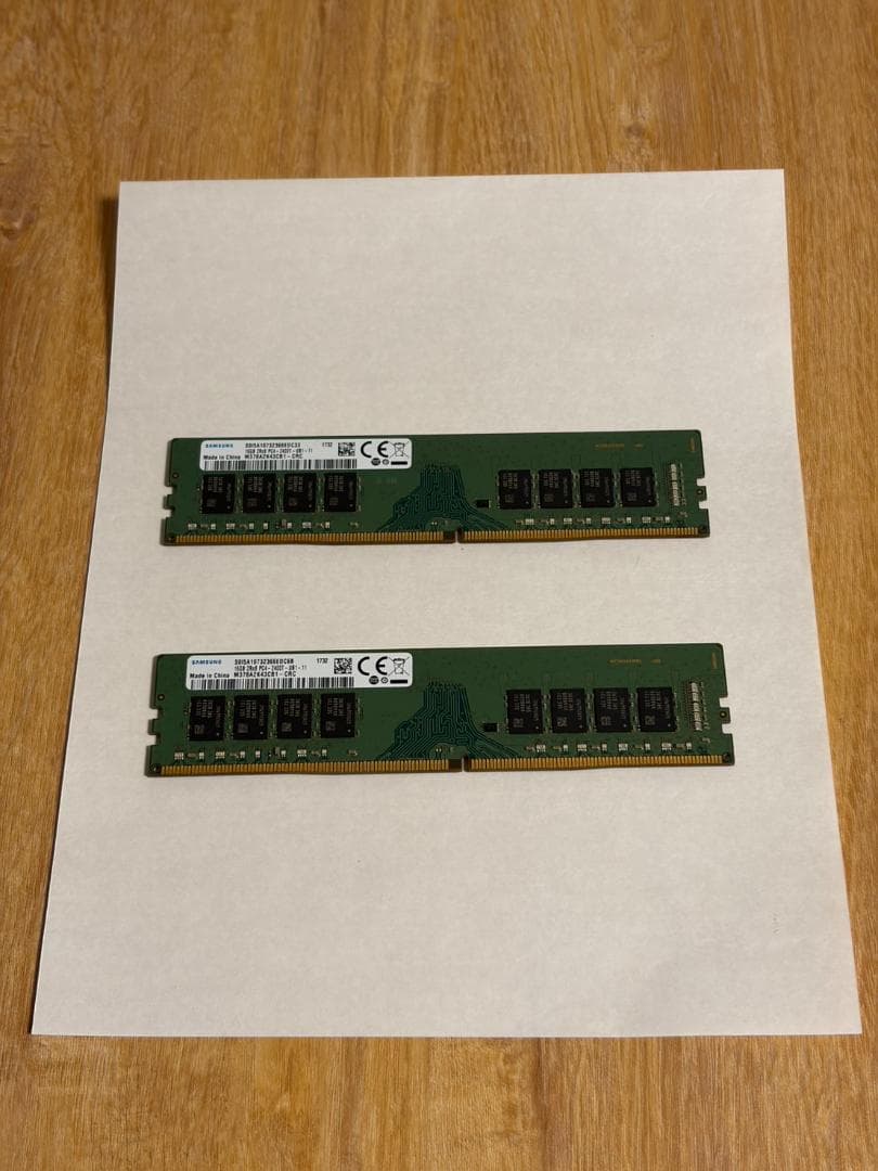 DDR4 メモリ 16GB x 2枚（SAMSUNG製）