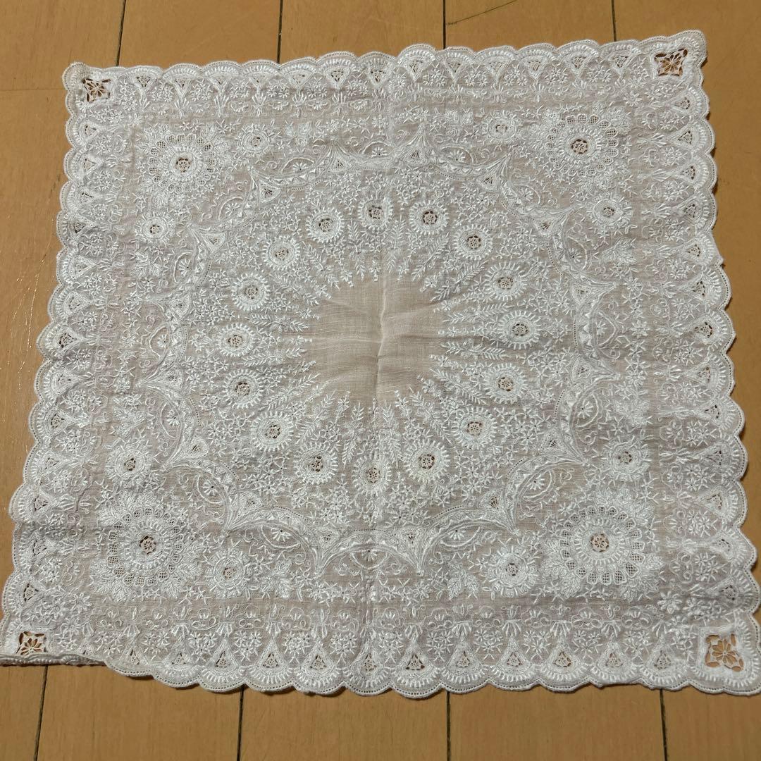 新品未使用汕頭刺繍ハンカチSWATOWスワトウ刺繍ハンカチ