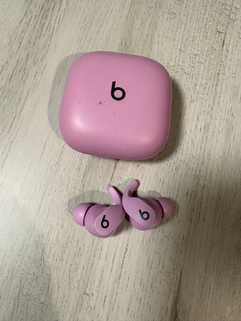 イヤホン Beats fit pro