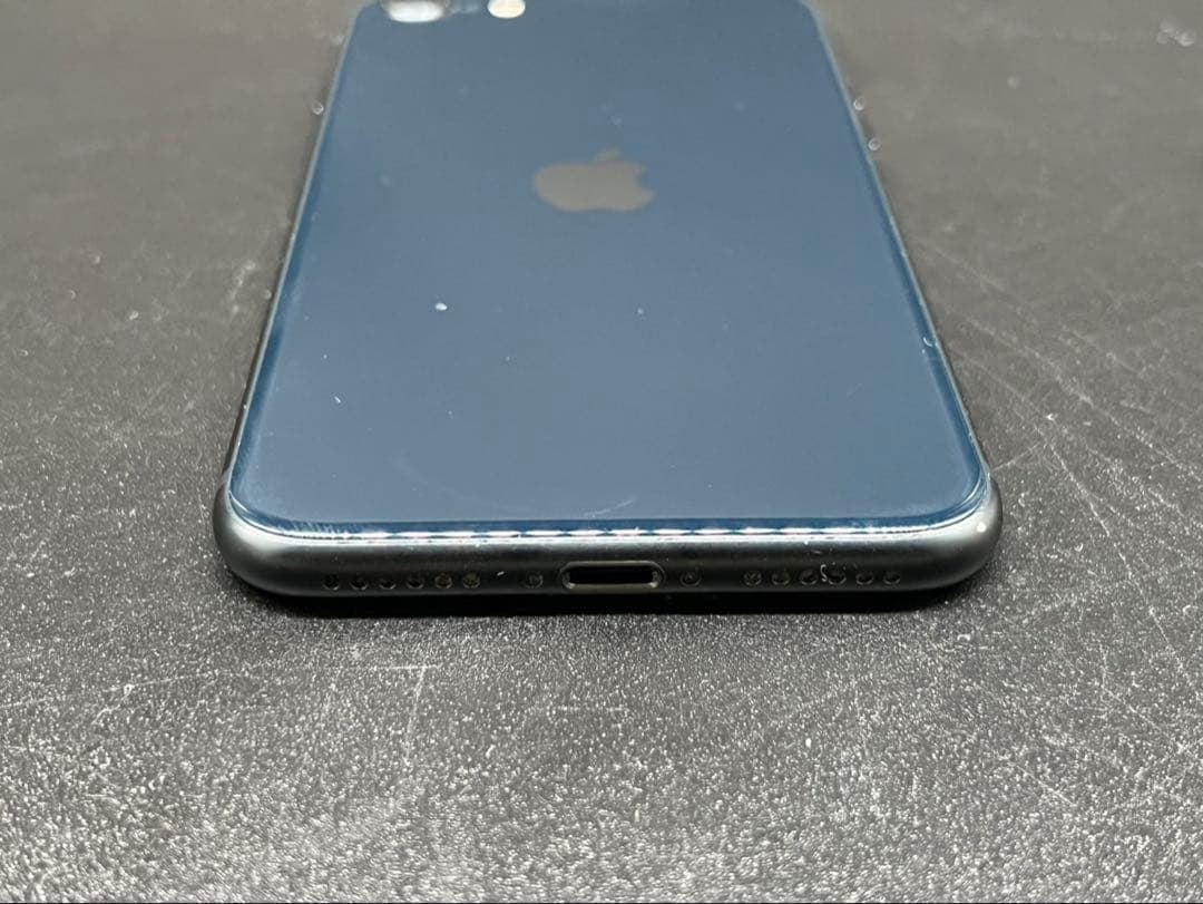 ◇iPhone SE MMYF3J/A 128GB 82% 第三世代