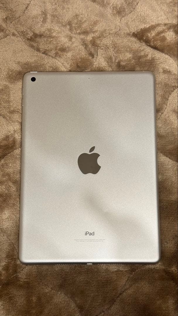 超美品iPad第6世代 9.7インチ 128GB Wi-Fi シルバー