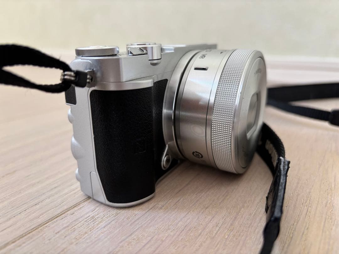 【匿名発送】Nikon 1j5 ダブルズームレンズキット