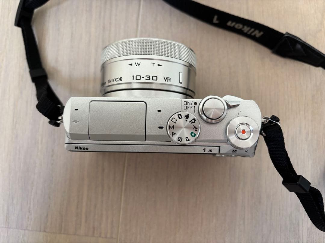 【匿名発送】Nikon 1j5 ダブルズームレンズキット