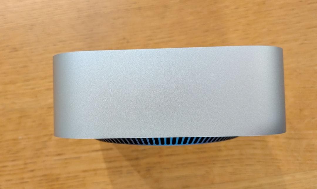 Mac Mini / M4 Pro / 24GB メモリ / 10GBイーサ