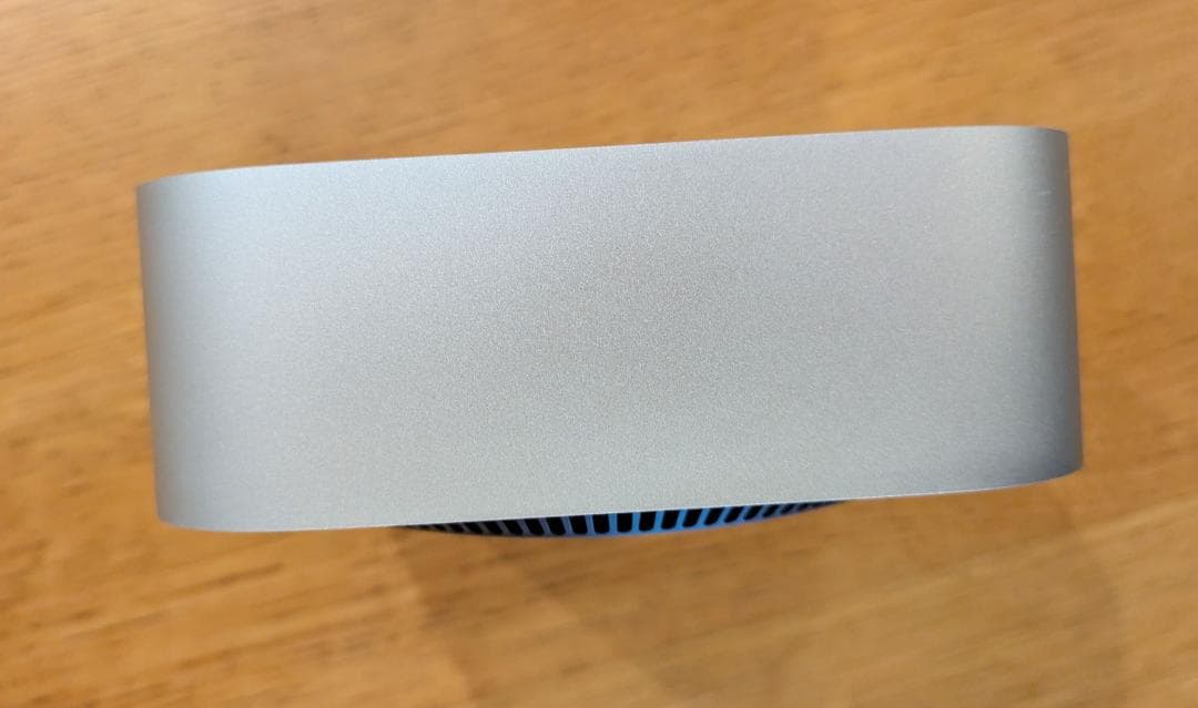 Mac Mini / M4 Pro / 24GB メモリ / 10GBイーサ