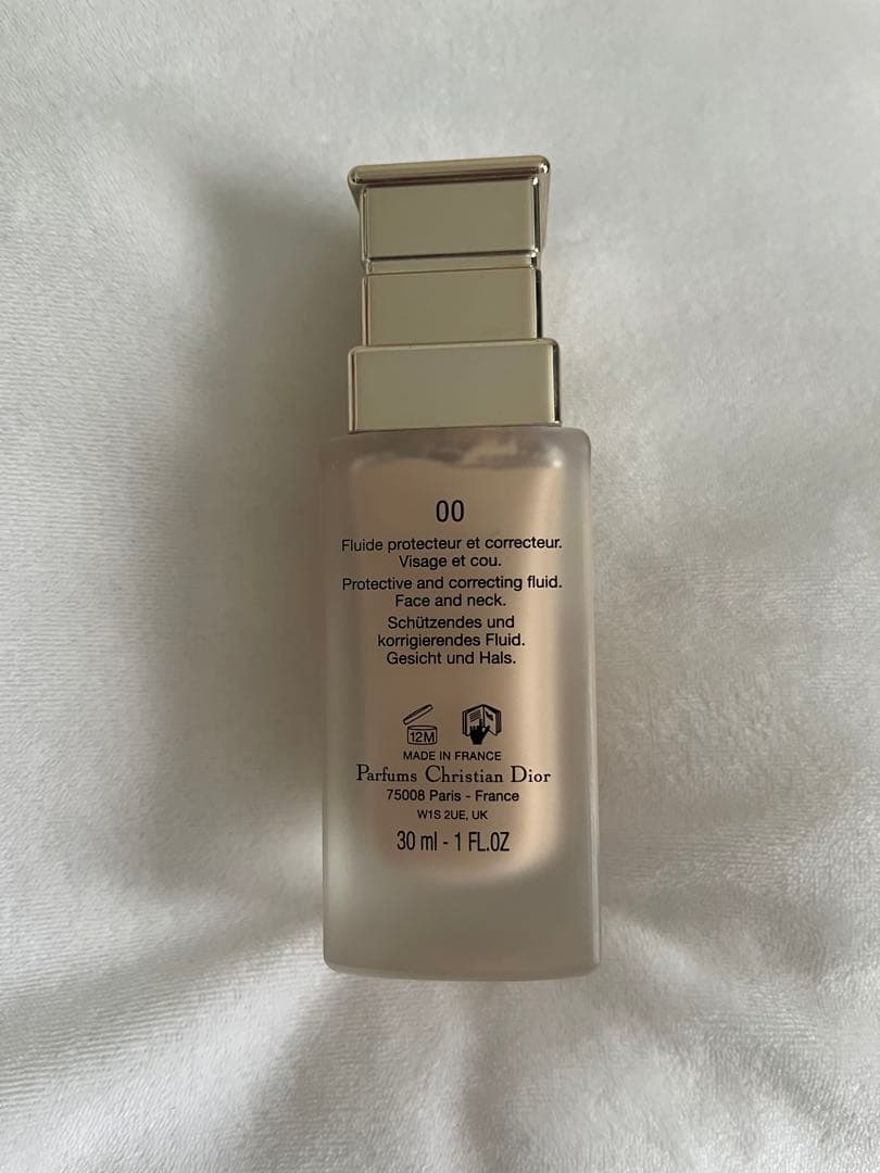 ディオール　プレステージ ホワイト ル プロテクター UV ミネラルBB 00