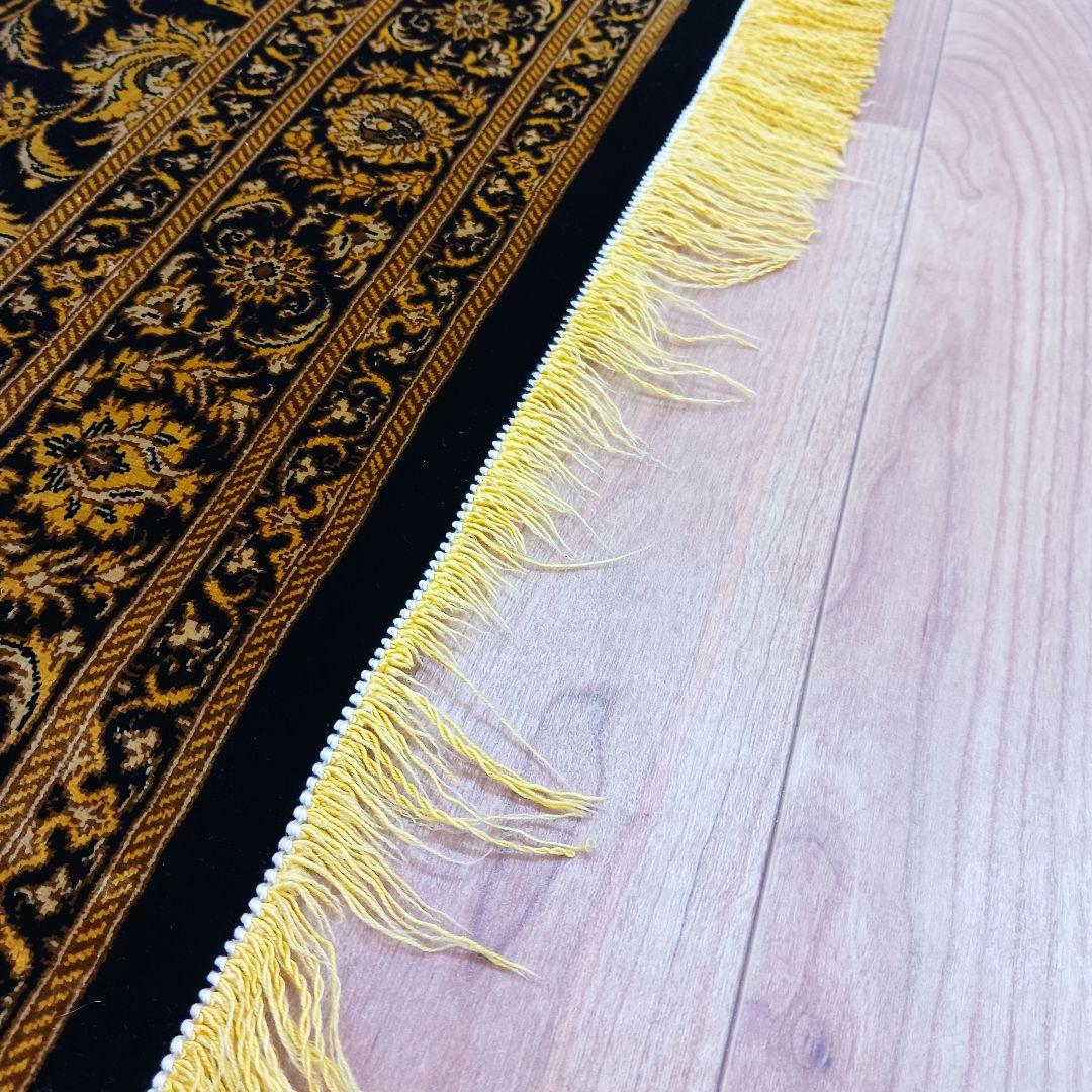 Y2702 ペルシャ絨毯 クム産 ラザヴィ工房 シルク100% 手織り　ma