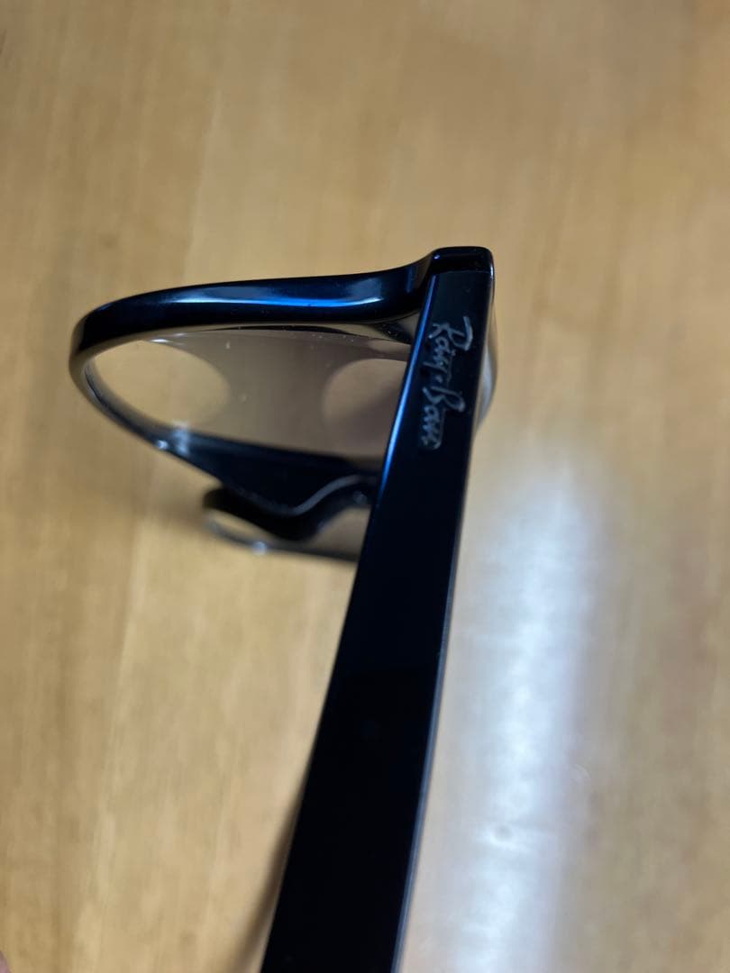 Ray-Ban RB4258F ブラック サングラス