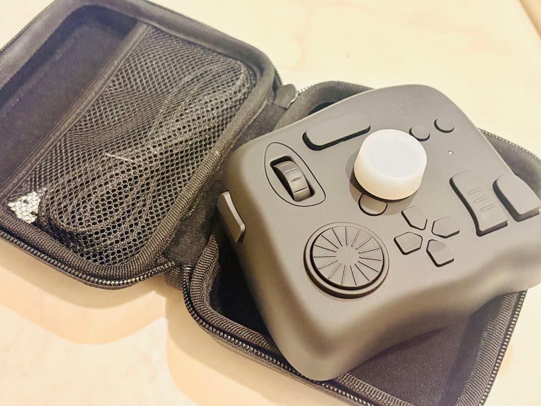 TourBoxElite 専用ケース付き