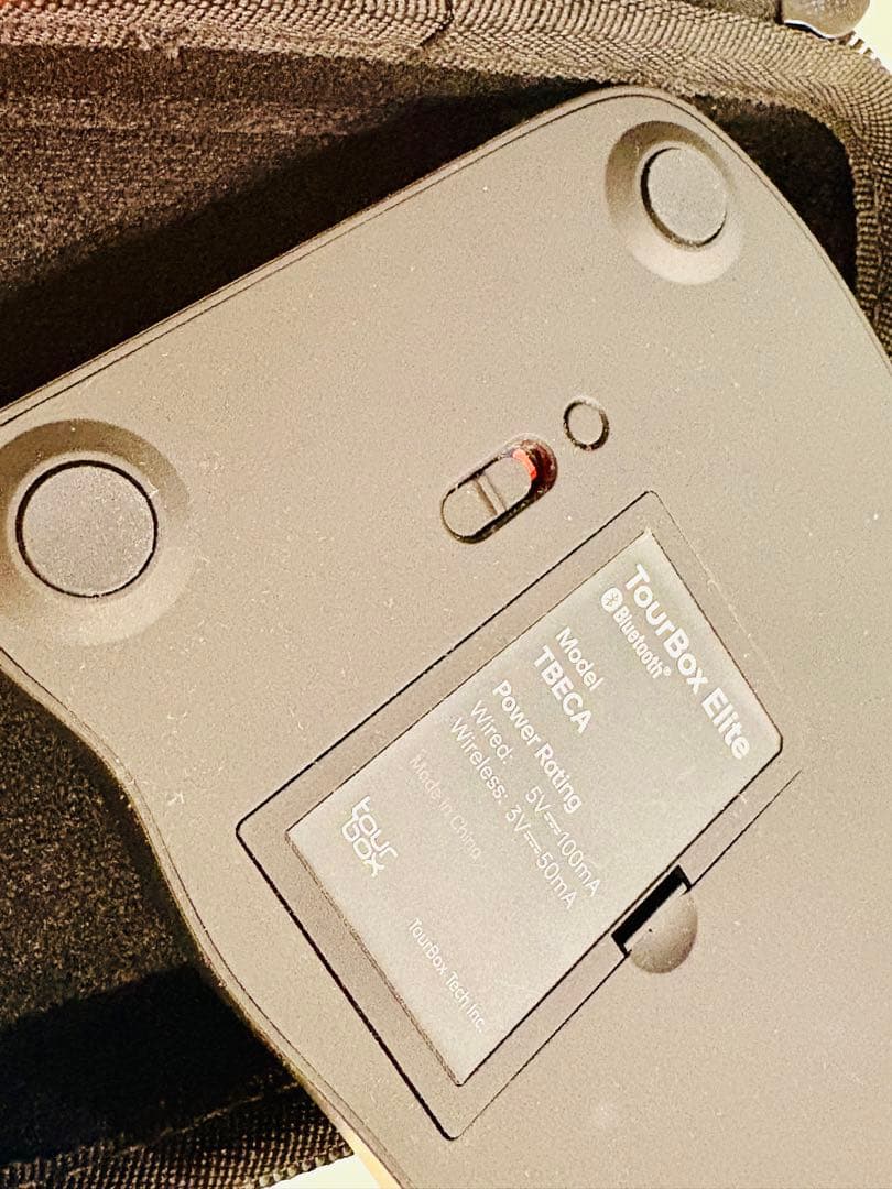 TourBoxElite 専用ケース付き