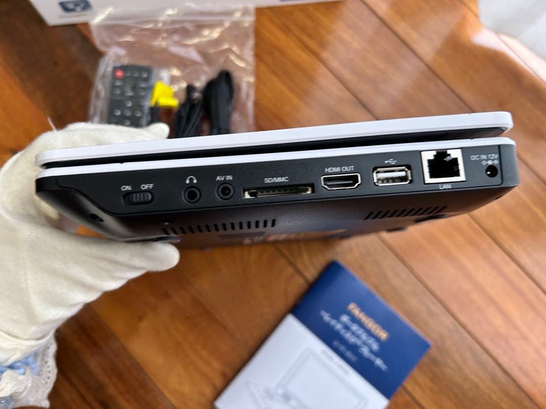 FANGOR ポータブルブルーレイディスクプレーヤー F-BR126