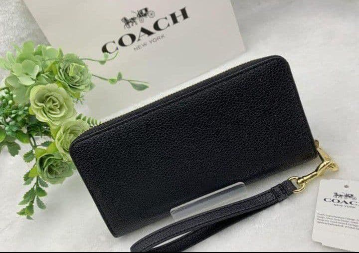 新品未使用コーチ長財布ブラックロングジップストラップ付きレディースメンズ送料無料