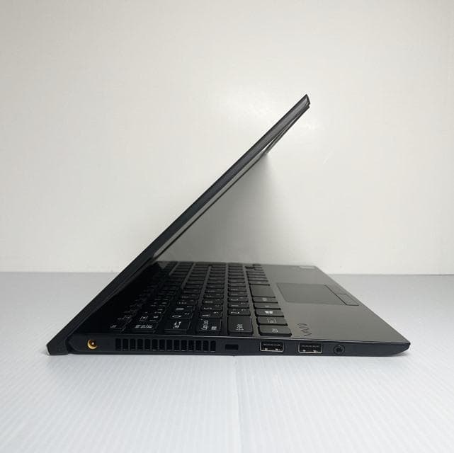 Win11薄型軽量コンパクトで持運び最適な高性能VAIOProPJノートパソコン