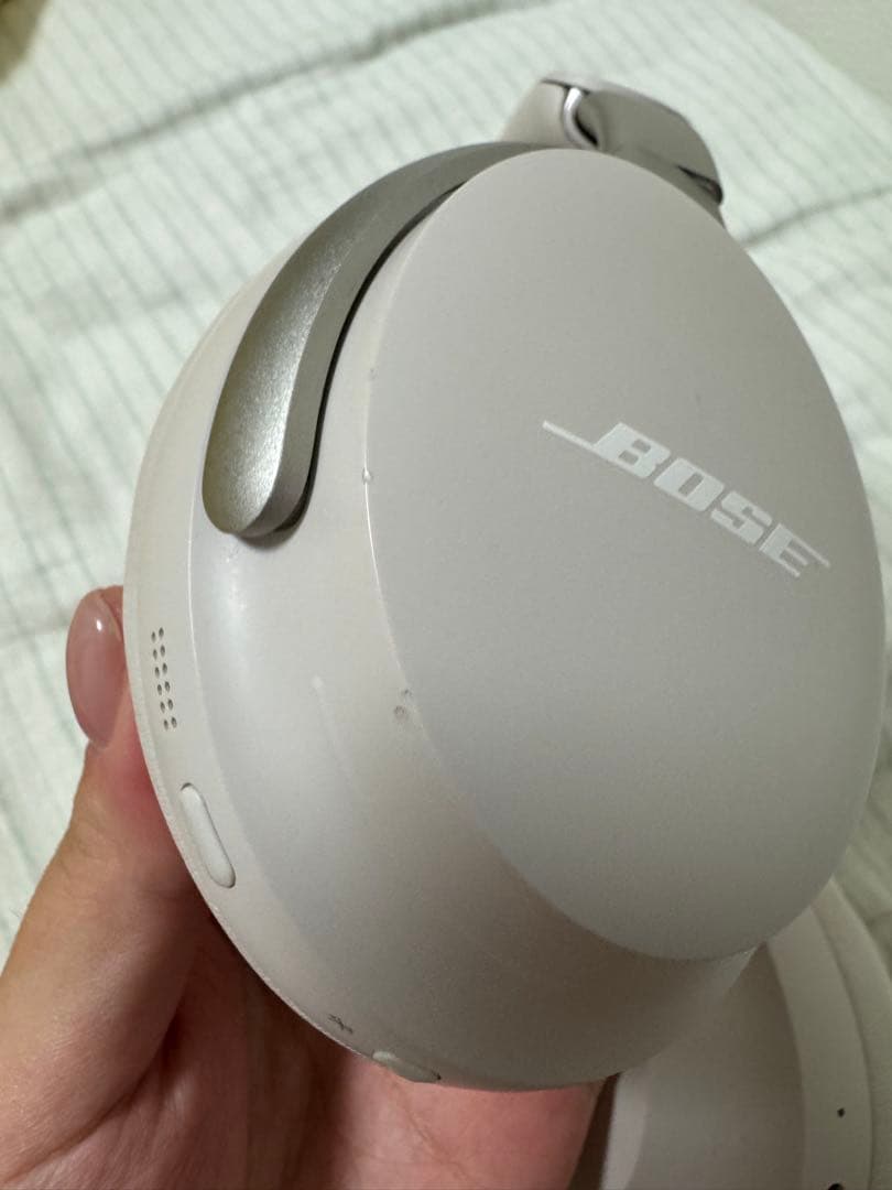 BOSE ワイヤレスヘッドホン ノイズキャンセリング