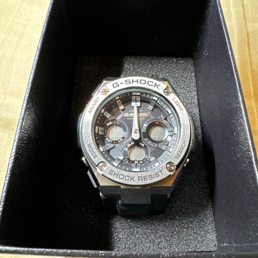 G-SHOCK GST-w110 デジタル腕時計 ブラック/シルバー