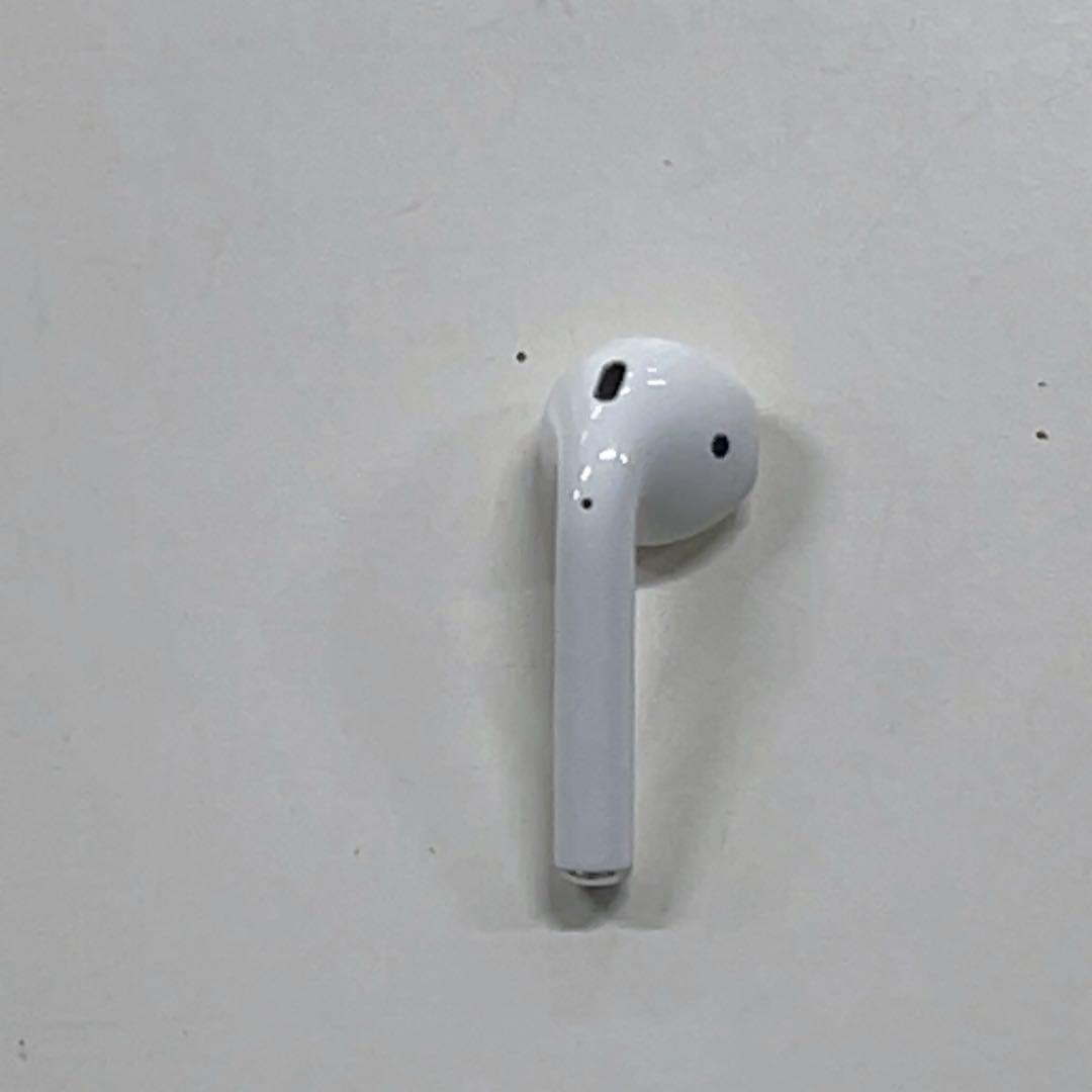 Apple AirPods 第2世代 充電ケース付き 純正 ワイヤレスイヤホン