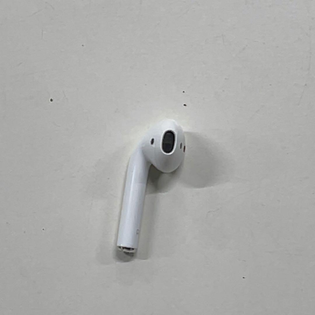 Apple AirPods 第2世代 充電ケース付き 純正 ワイヤレスイヤホン