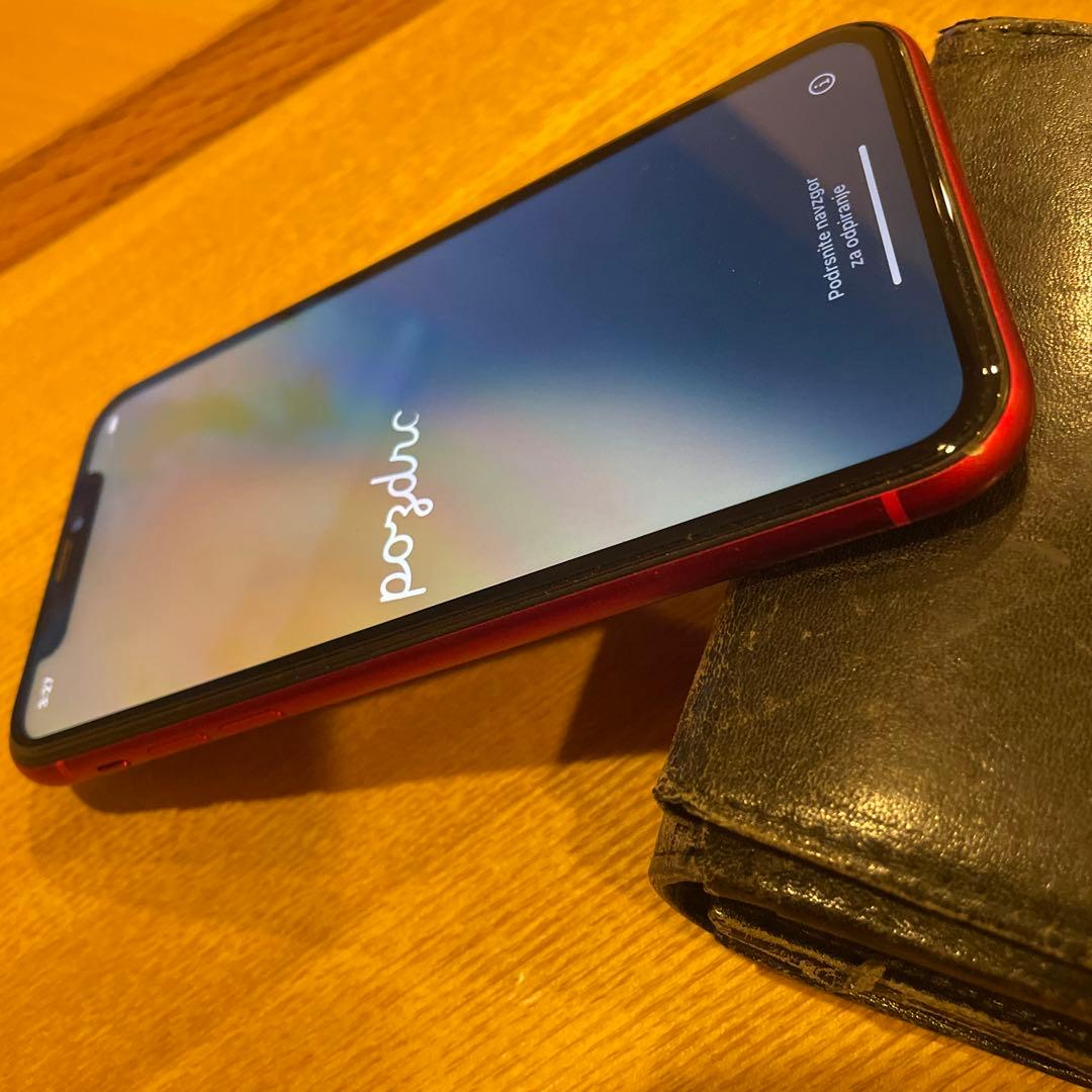 Apple iPhone 11 (PRODUCT)RED 本体　64GB