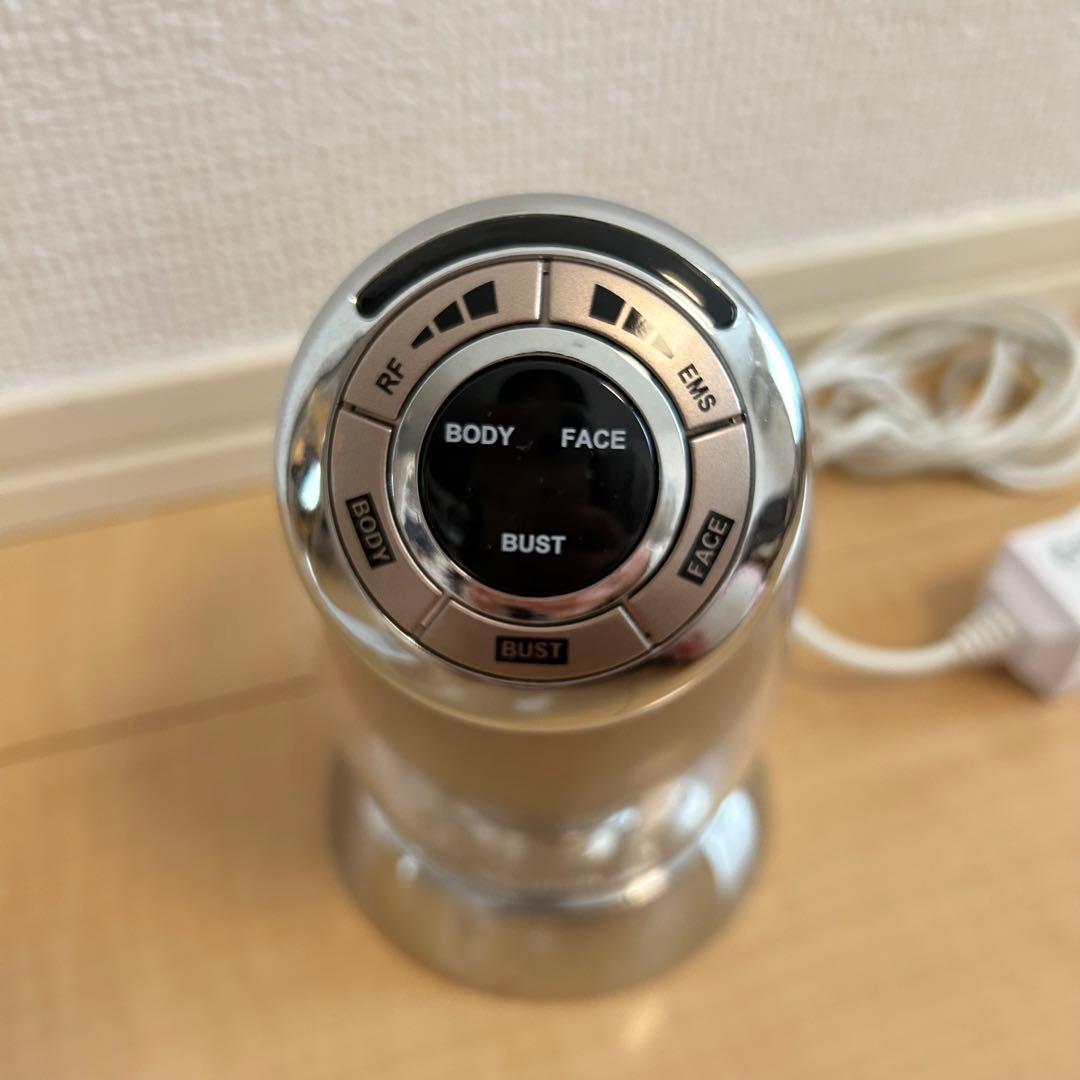 美品！匿名配送 ヤーマン RFボーテ キャビスパ　ex