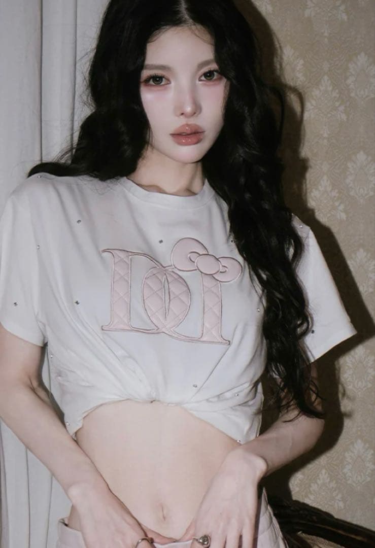 Hello DarichキルティングアップリケビジューTシャツ　WHT