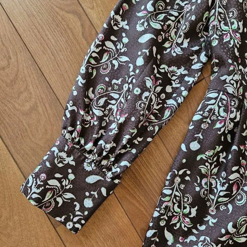 自由区　新品未使用タグ付き　size9 パネルプリント長袖ワンピース ブラウン系