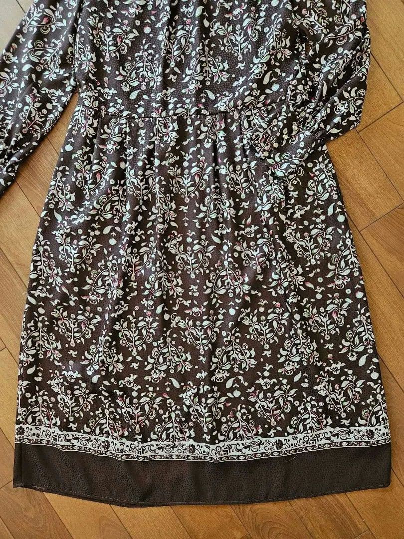 自由区　新品未使用タグ付き　size9 パネルプリント長袖ワンピース ブラウン系