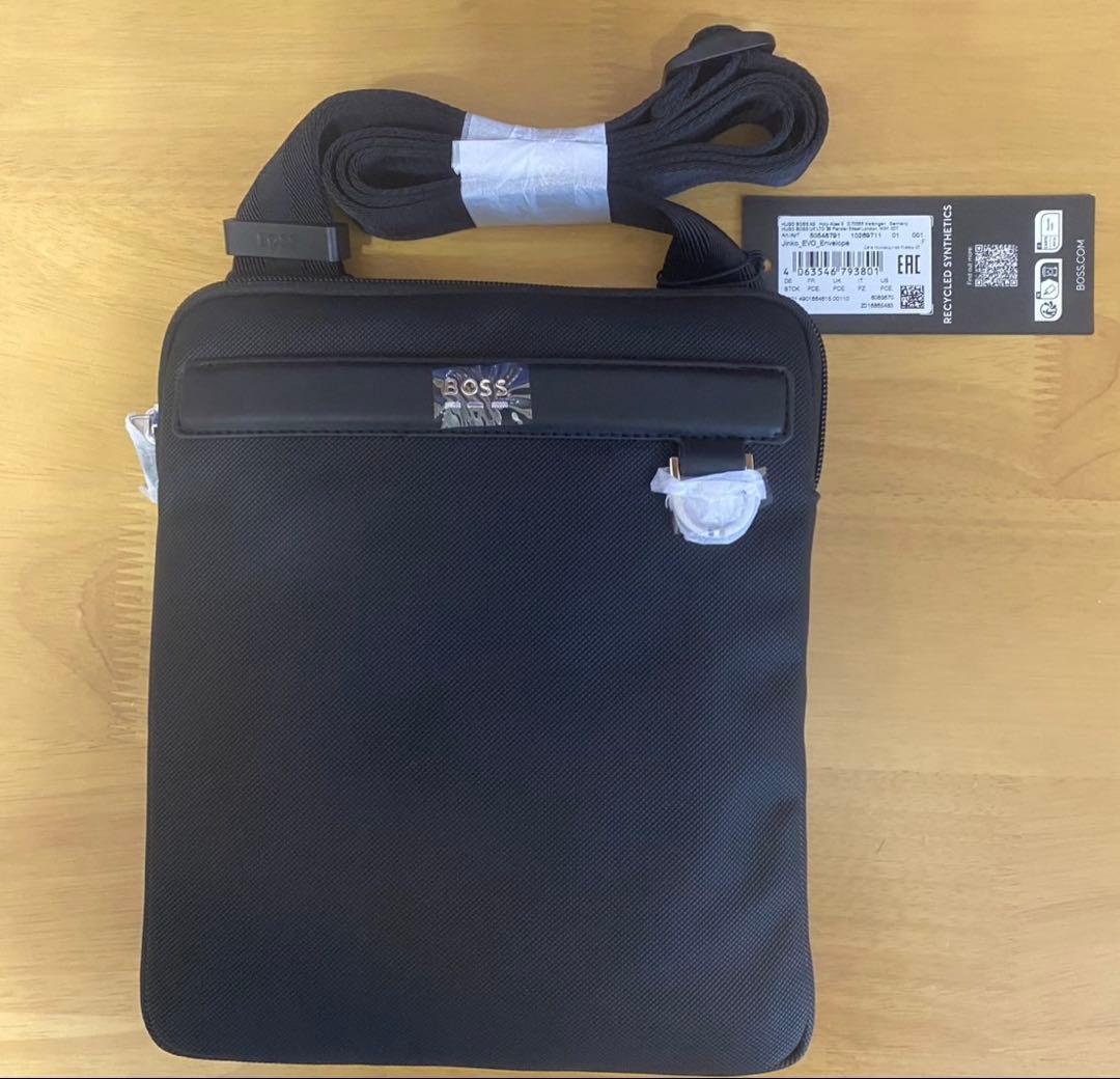 ２月１５日までの限定HUGO BOSS ショルダーバックブラック