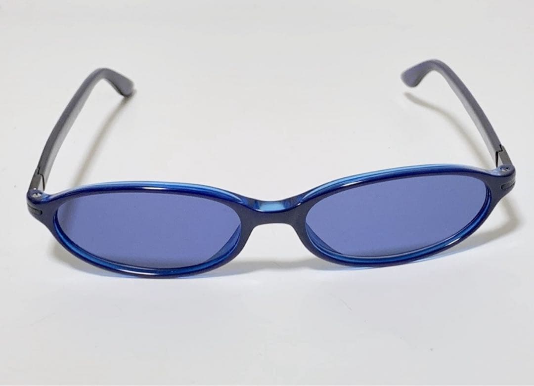 GUCCI ブルーサングラス ケース付き