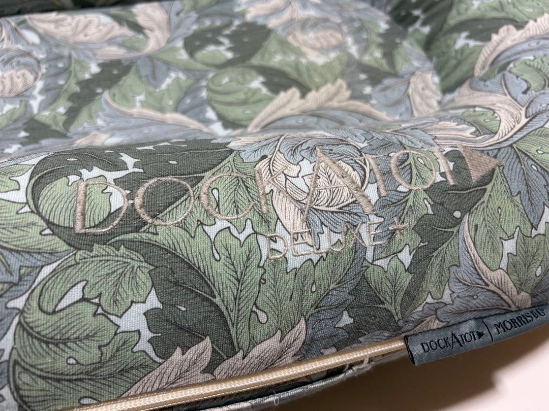 ドッカトット　ウィリアムモリス