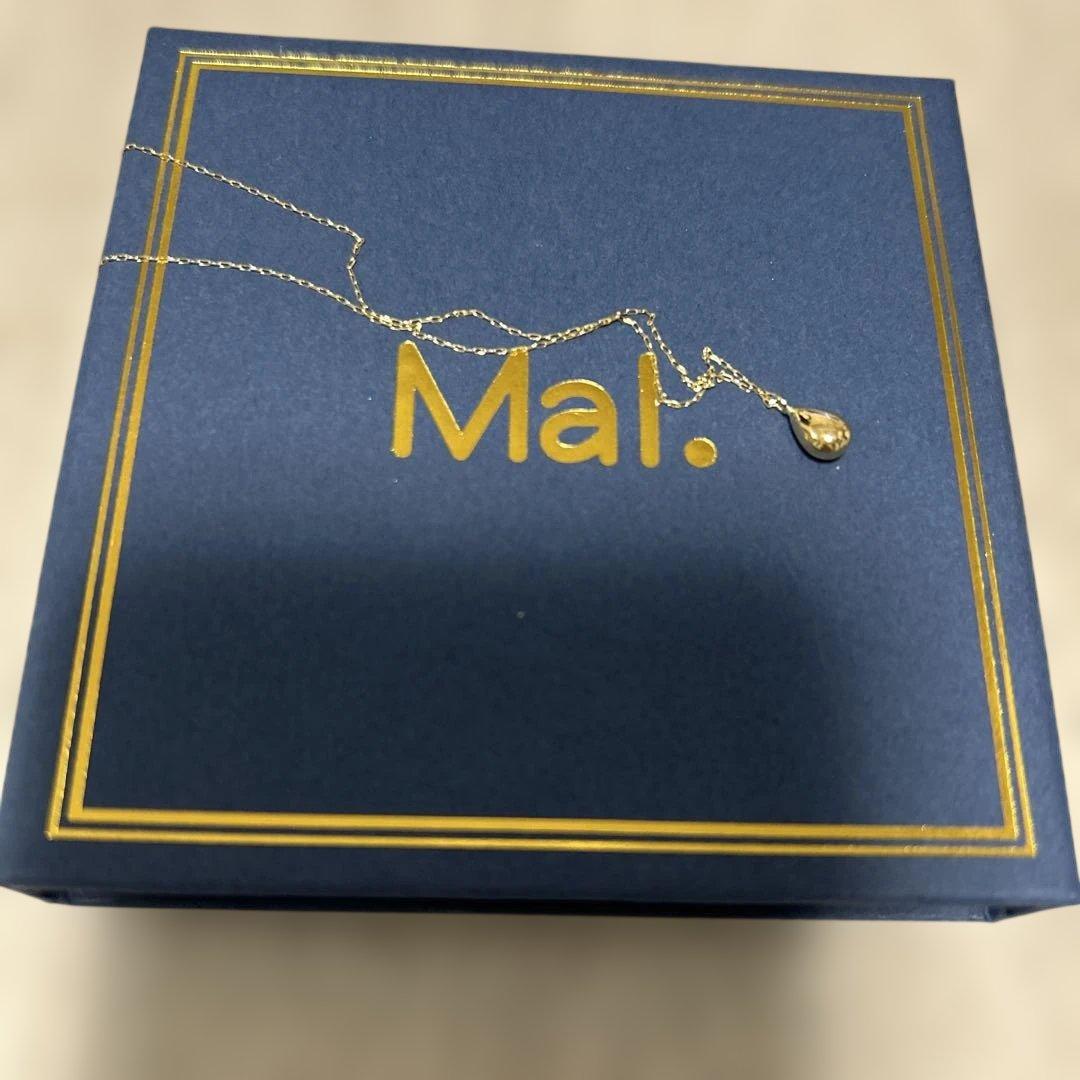 もも　お値下げ　新品未使用　k18 Mal. 雫型ネックレス