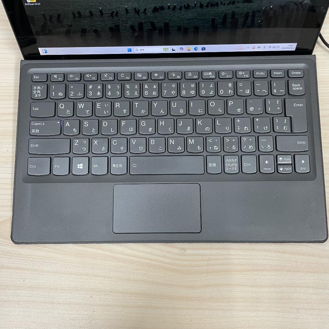 タブレット　Windows11　オフィス付 i5-8世代CPU　SSD256GB