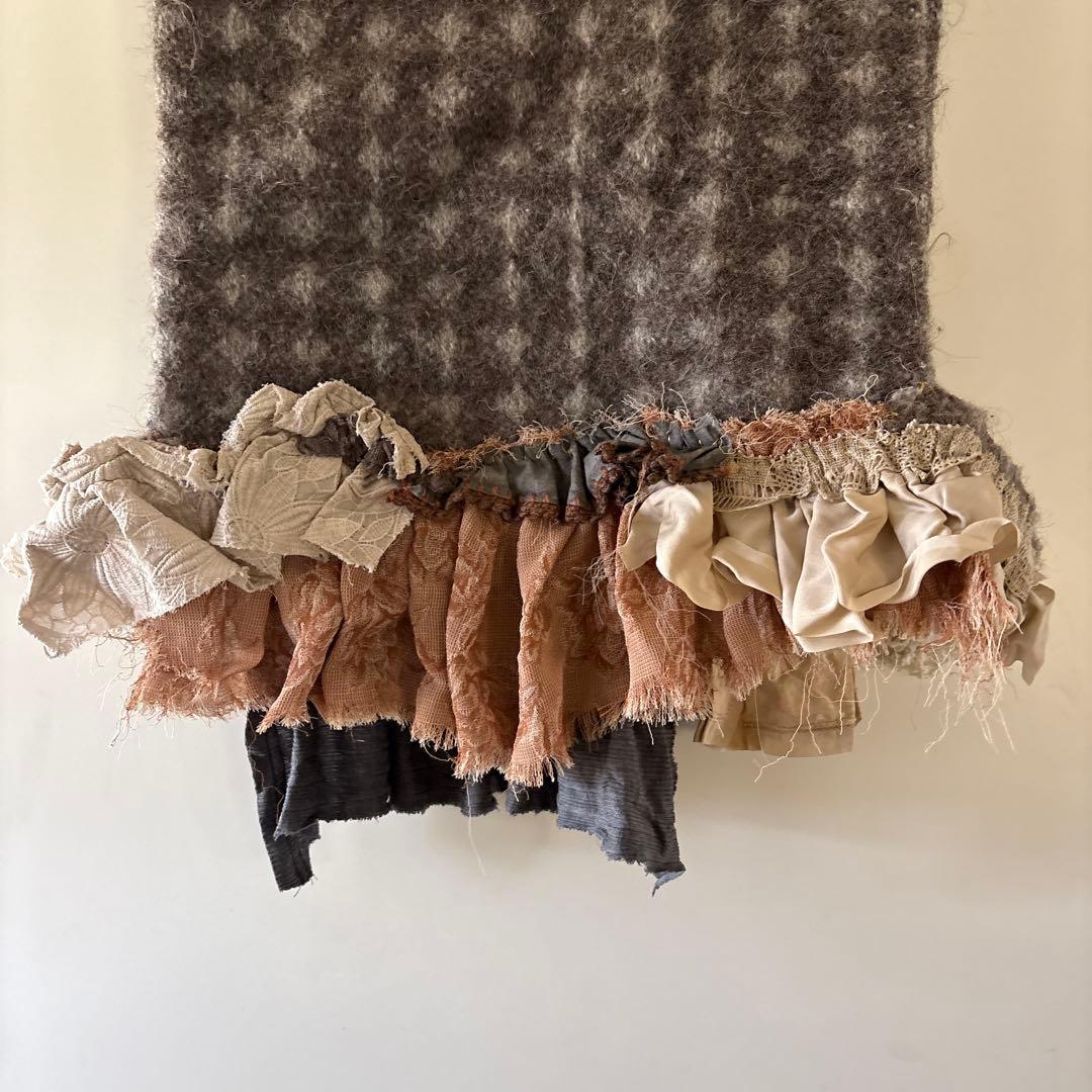 aratama アラタマさんのチェック柄ニットフリルベスト