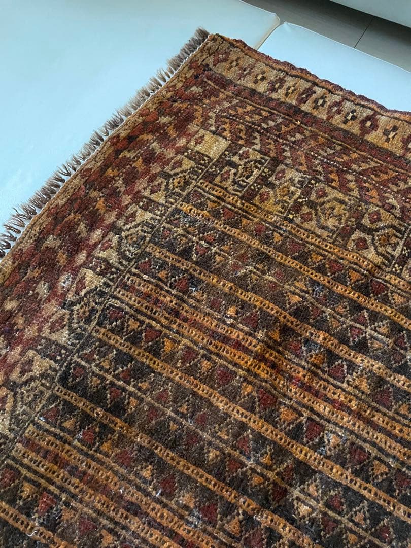 g*a様 ヴィンテージラグ　約135✖️92〜98