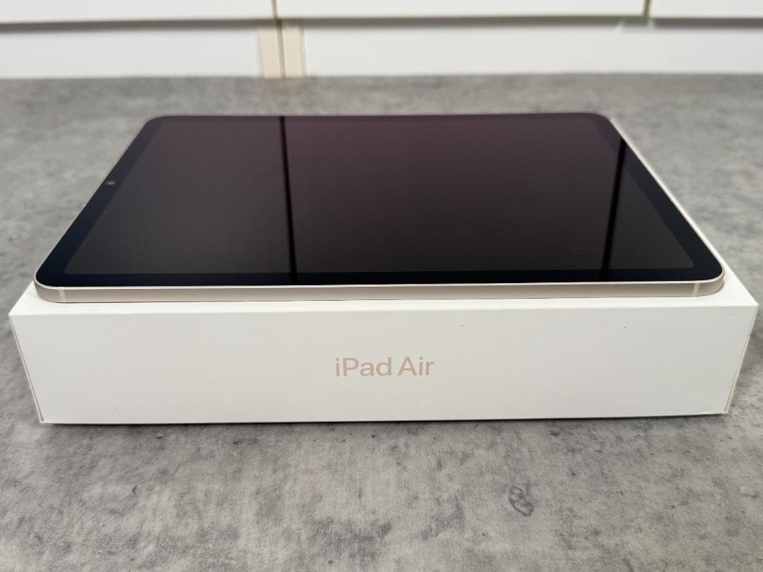 【美品】iPad Air (第5世代) Wi-fi ＋Cellular 64GB