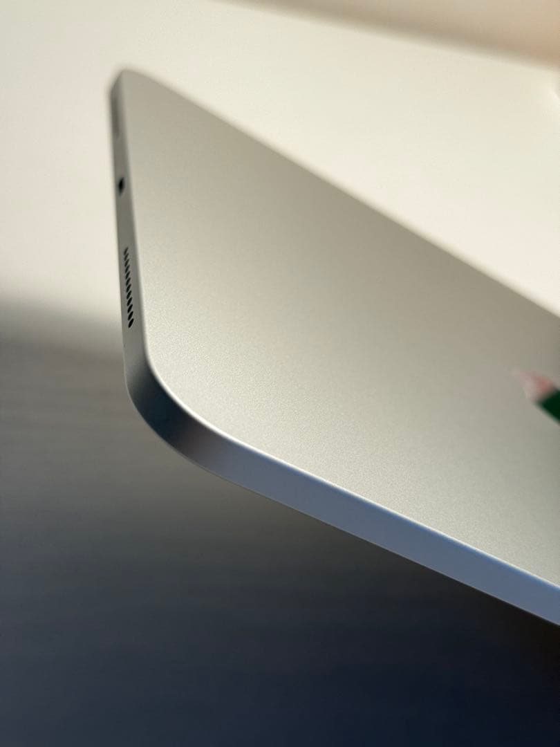 iPad Wi-Fiモデル 128GB - シルバー 本体 画面ひび割れあります