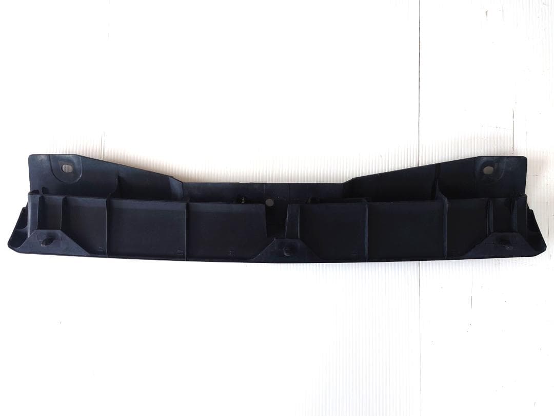 カークレスト 日産 R31 スカイライン？ GTS グリル 旧車