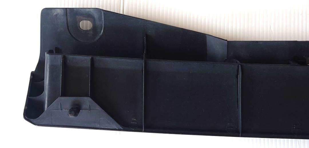 カークレスト 日産 R31 スカイライン？ GTS グリル 旧車