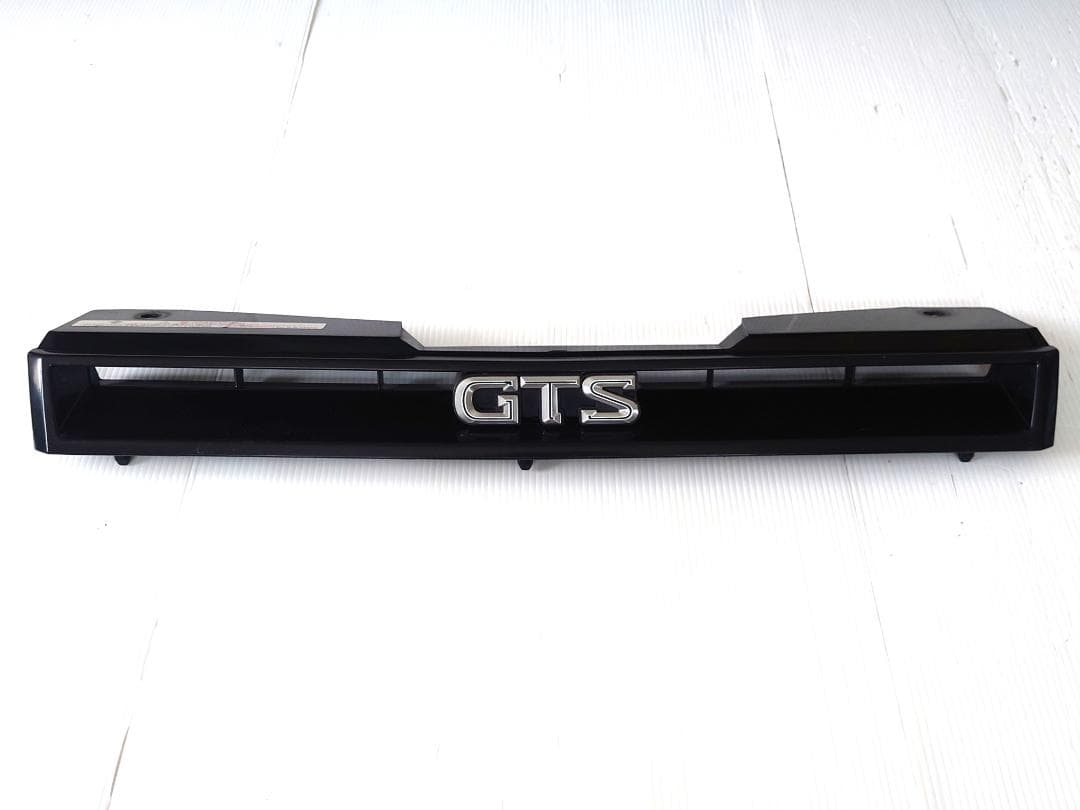 カークレスト 日産 R31 スカイライン？ GTS グリル 旧車