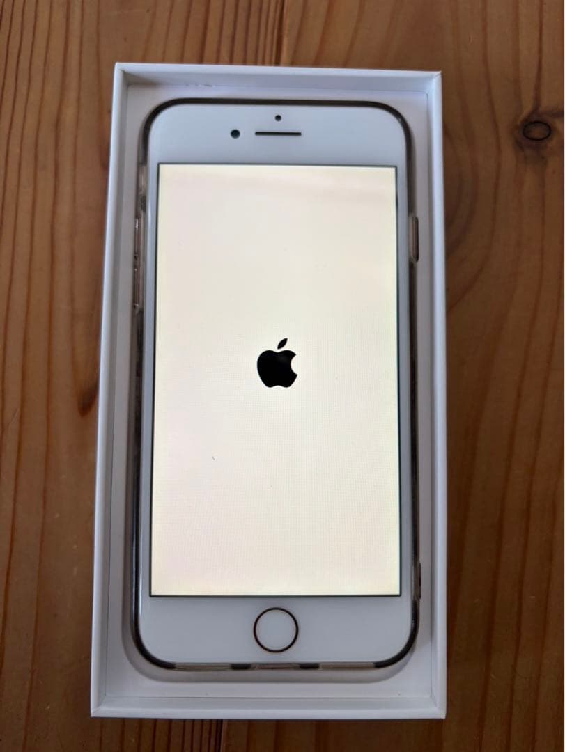 中古　iPhone 8 64GB ホワイト　ピンクゴールド