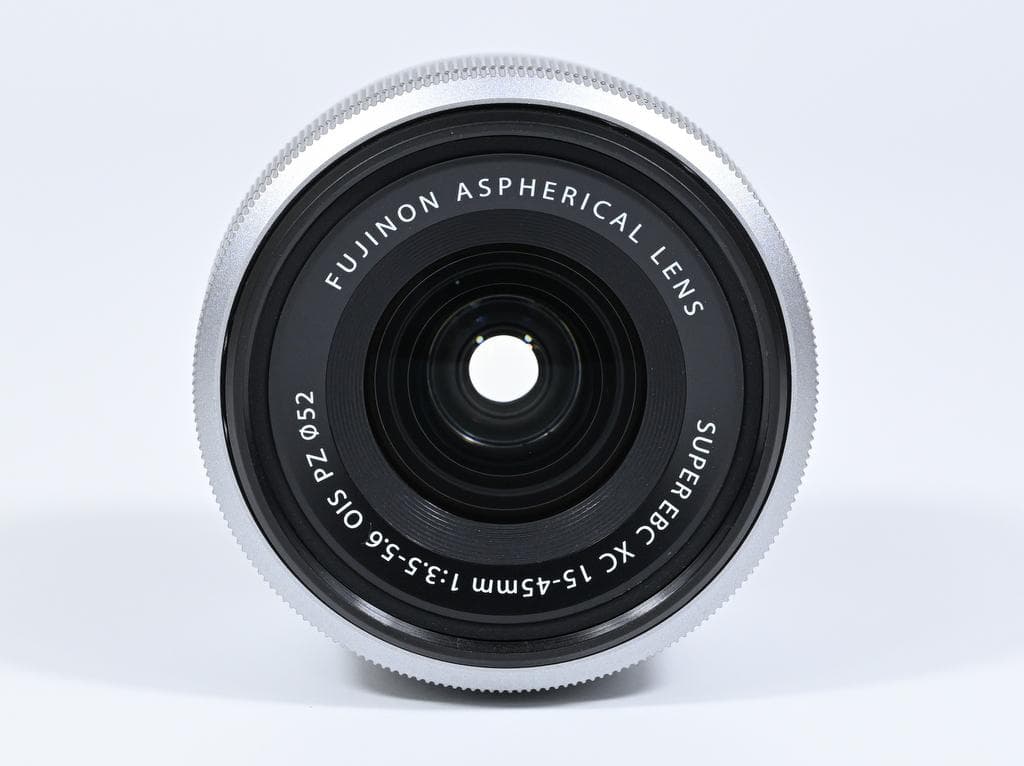 【超美品】 フジフイルム　FUJIFILM X-A5 レンズキット